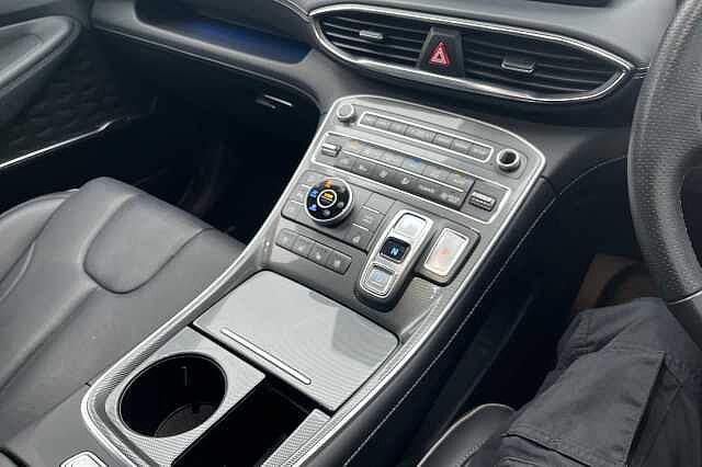 Hyundai Santa Fe 1.6 TGDi Hybrid Ultimate 5dr 4WD Auto