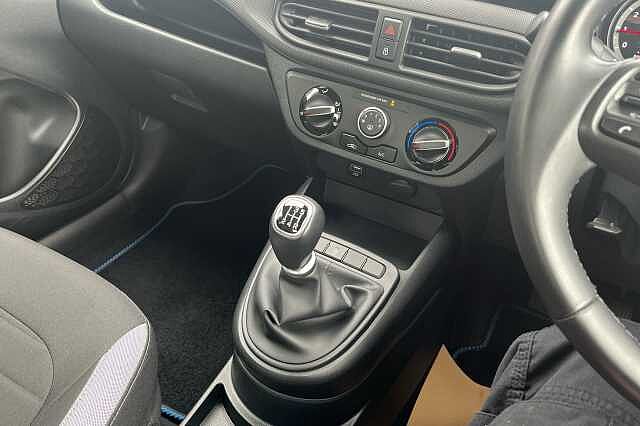 Hyundai i10 1.2 MPi SE Connect 5dr