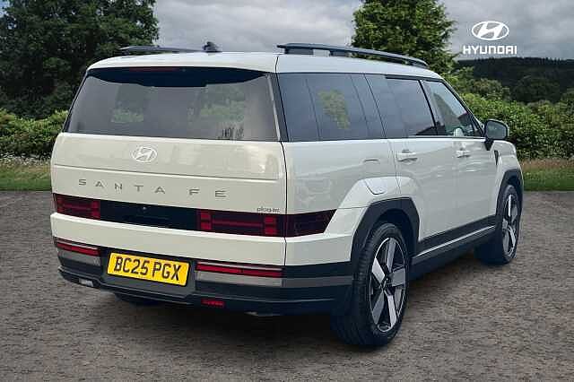 Hyundai Santa Fe 1.6 TGDi Plug-in Hybrid Ultimate 5dr 4WD Auto