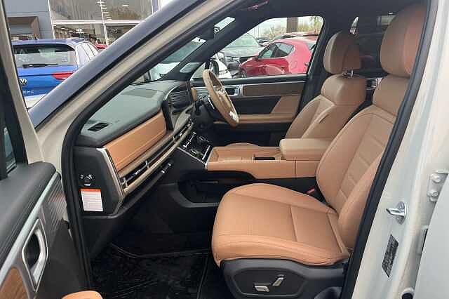 Hyundai Santa Fe 1.6 TGDi Plug-in Hybrid Ultimate 5dr 4WD Auto