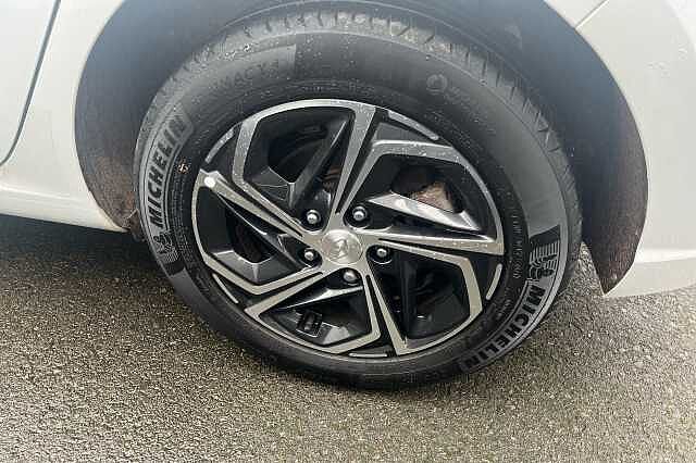 Hyundai i30 T-GDI SE CONNECT MHEV