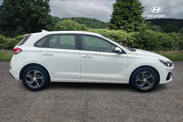 Hyundai i30 T-GDI SE CONNECT MHEV