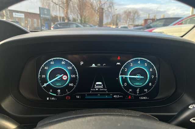 Hyundai Bayon T-GDI PREMIUM DCT MHEV