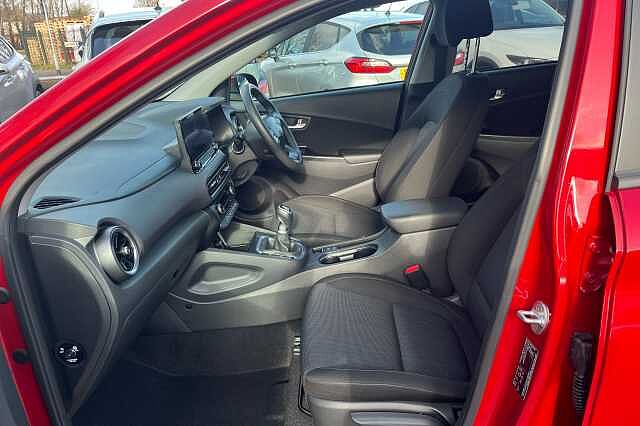 Hyundai Kona T-GDI PREMIUM MHEV