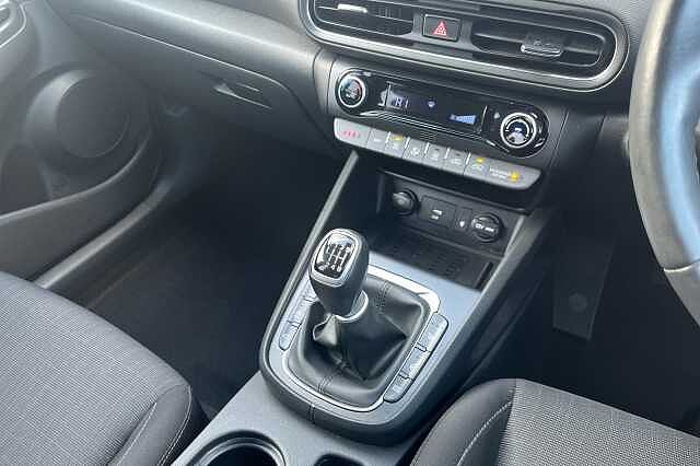 Hyundai Kona T-GDI PREMIUM MHEV