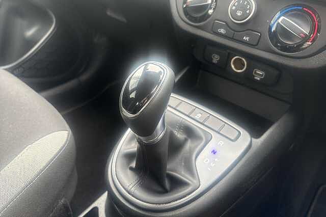 Hyundai I10 ADVANCE Mangrove Green