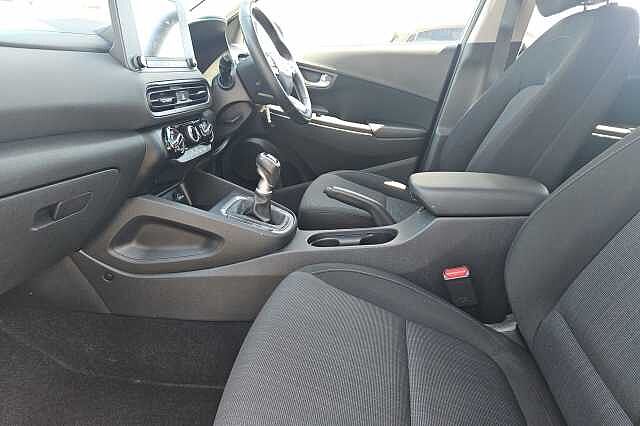 Hyundai Kona T-GDI SE CONNECT MHEV