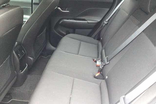 Hyundai KONA ADVANCE Atlas White
