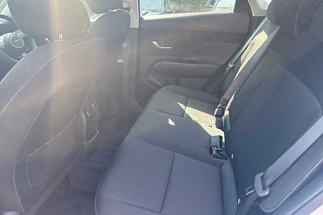 Hyundai Kona 1.6T 138 Advance 5dr