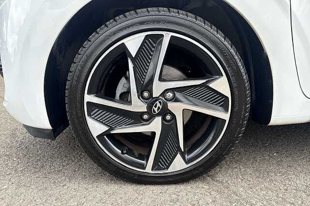 Hyundai i10 1.2 MPi Premium 5dr